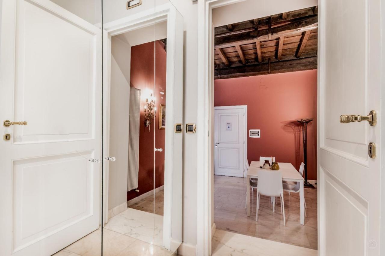 Apt Rome - Pietra Luaran gambar